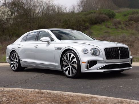 New 2026 Bentley Flying Spur image 14