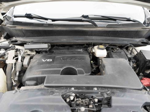 Used 2017 Nissan Pathfinder SL w/ SL Premium Package AWD/4WD image 32