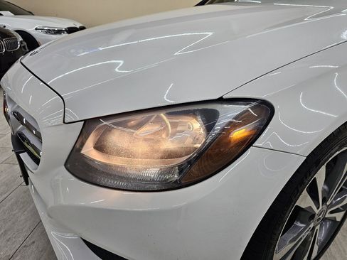 Used 2018 Mercedes-Benz C 300 Sedan w/ Premium Package image 11