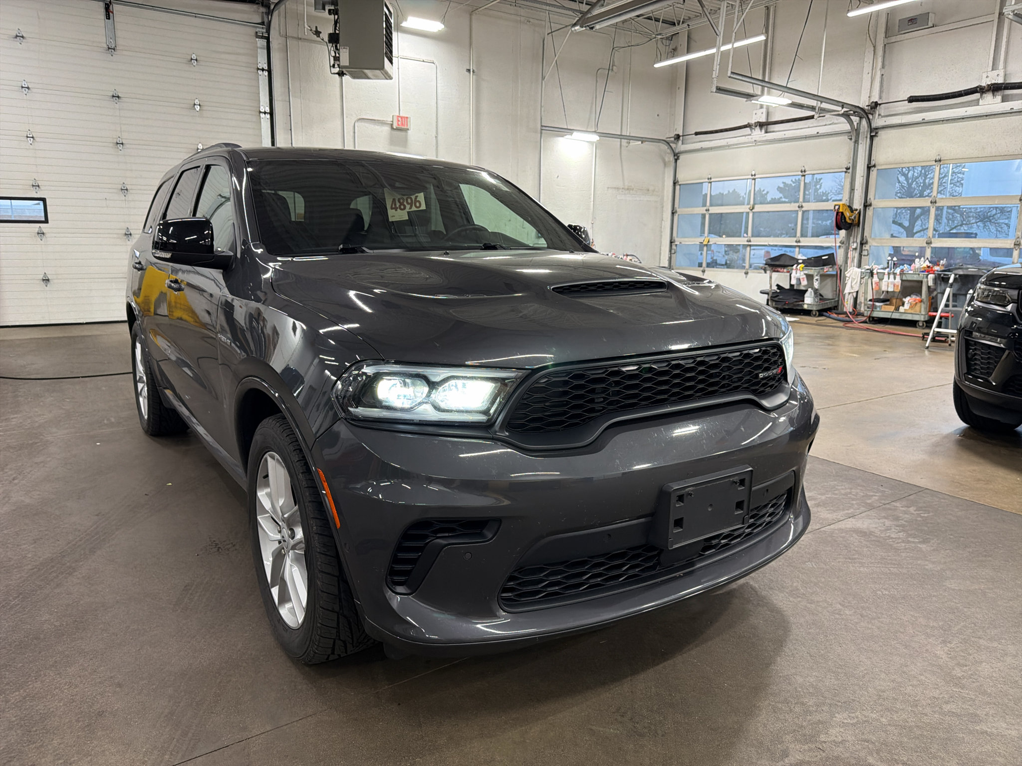 Used 2025 Dodge Durango R/T AWD/4WD image 2