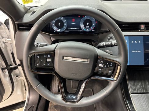 Used 2026 Land Rover Range Rover Evoque S AWD/4WD image 18
