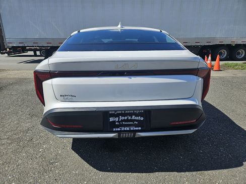 Used 2025 Kia K4 LXS FWD image 4