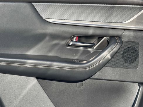 Certified 2025 MAZDA CX-90 3.3 Turbo w/ Preferred Package image 13