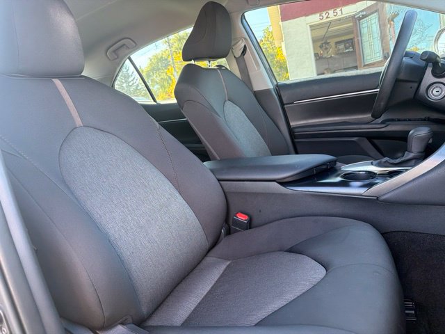 Used 2020 Toyota Camry LE FWD image 23