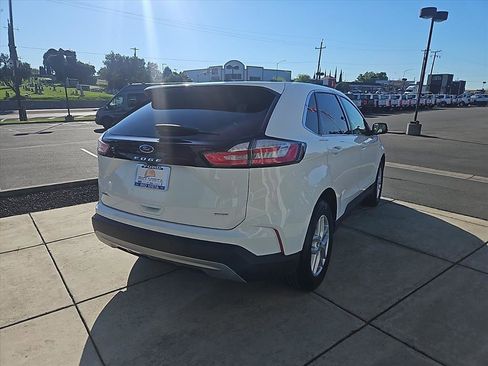 Used 2024 Ford Edge SEL image 5