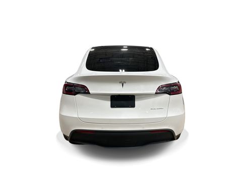 Certified 2021 Tesla Model Y Long Range AWD/4WD image 5
