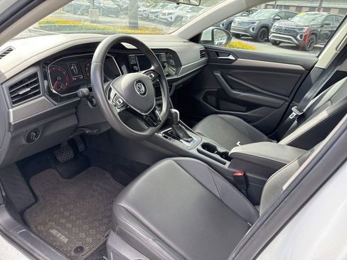 Used 2020 Volkswagen Jetta SE FWD image 5