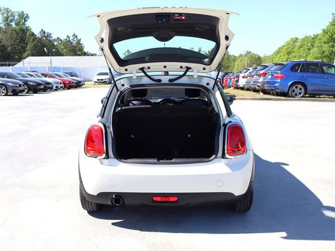 Used 2016 MINI Cooper 2-Door Hardtop image 28