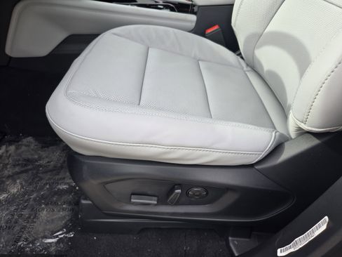 New 2026 Ford Explorer Platinum w/ LUX Leather Package image 18