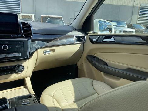 Used 2018 Mercedes-Benz GLE 350 image 4