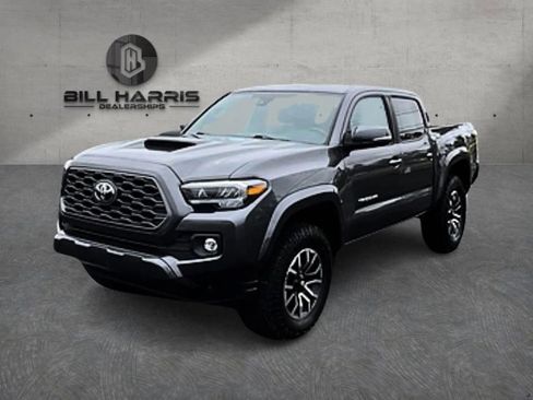 Used 2022 Toyota Tacoma TRD Sport AWD/4WD image 1