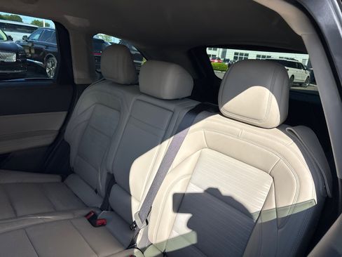 Certified 2024 Lincoln Nautilus Reserve AWD/4WD image 26