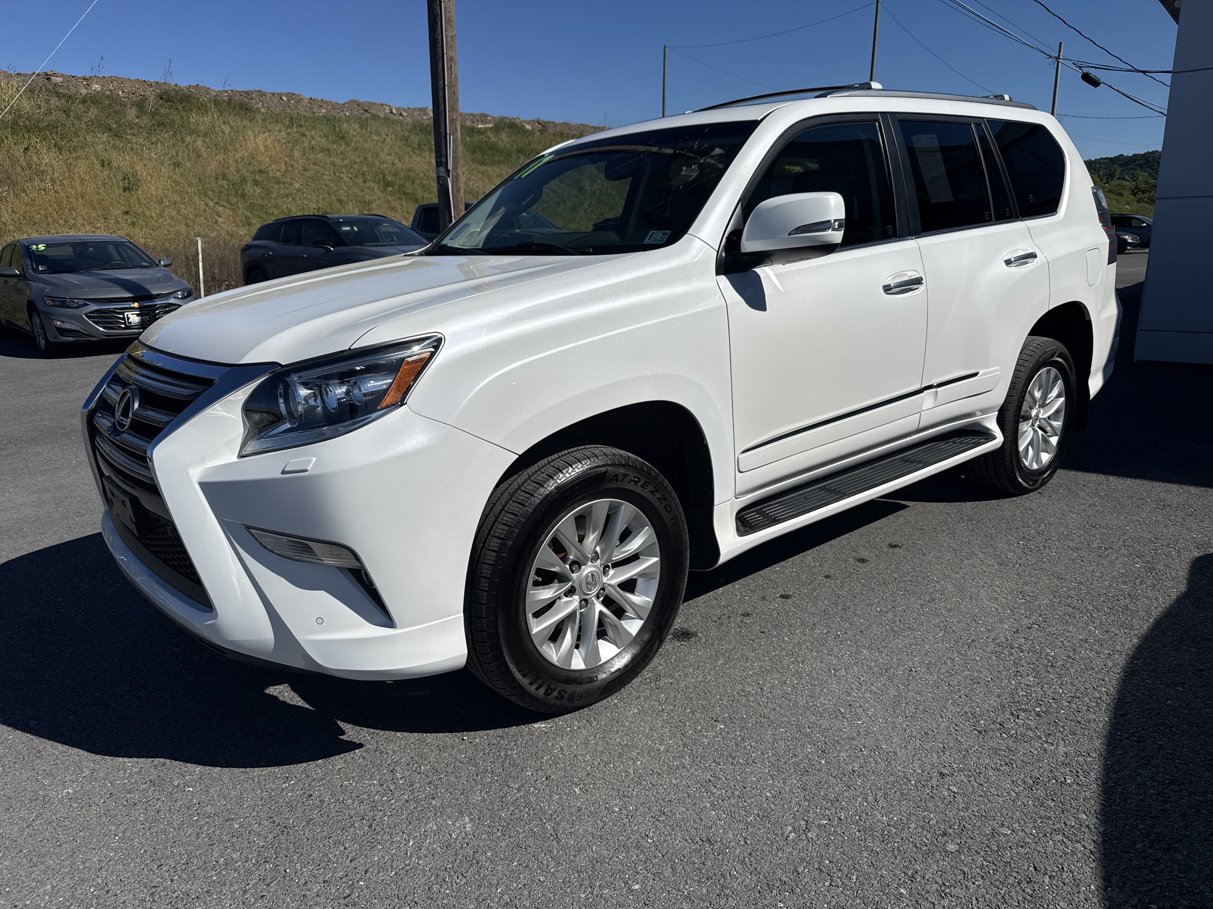 Used 2017 Lexus GX 460 Premium w/ Premium Package AWD/4WD image 7