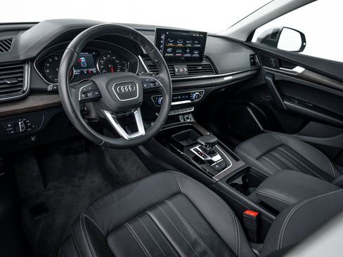 Certified 2023 Audi Q5 2.0T Premium w/ Convenience Package AWD/4WD image 8