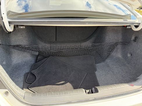 Used 2018 Honda Accord Touring image 25