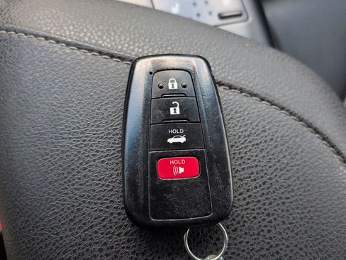 Certified 2018 Toyota Camry XSE FWD image 28