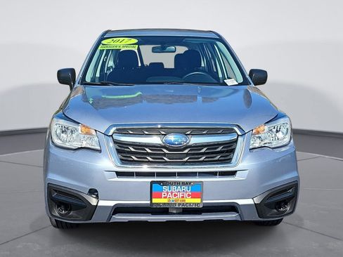 Used 2017 Subaru Forester 2.5i AWD/4WD image 8