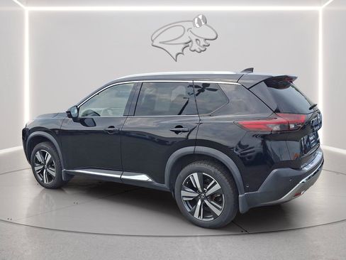 Used 2021 Nissan Rogue Platinum FWD image 3