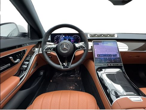 Used 2022 Mercedes-Benz S 500 4MATIC image 35