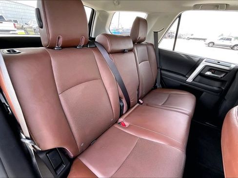 Used 2021 Toyota 4Runner Limited AWD/4WD image 22