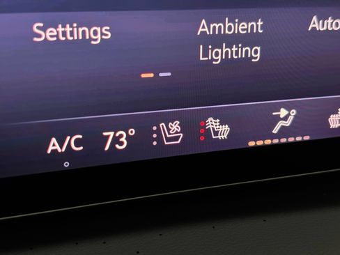 New 2027 Buick Enclave Avenir w/ LPO, Floor Liner Package AWD/4WD image 7