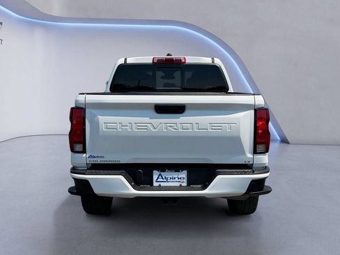 Used 2024 Chevrolet Colorado LT w/ LT Convenience Package AWD/4WD image 4