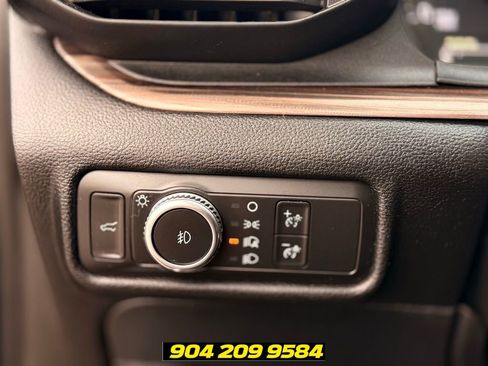 Used 2021 Ford Explorer Limited w/ Equipment Group 301A RWD image 18