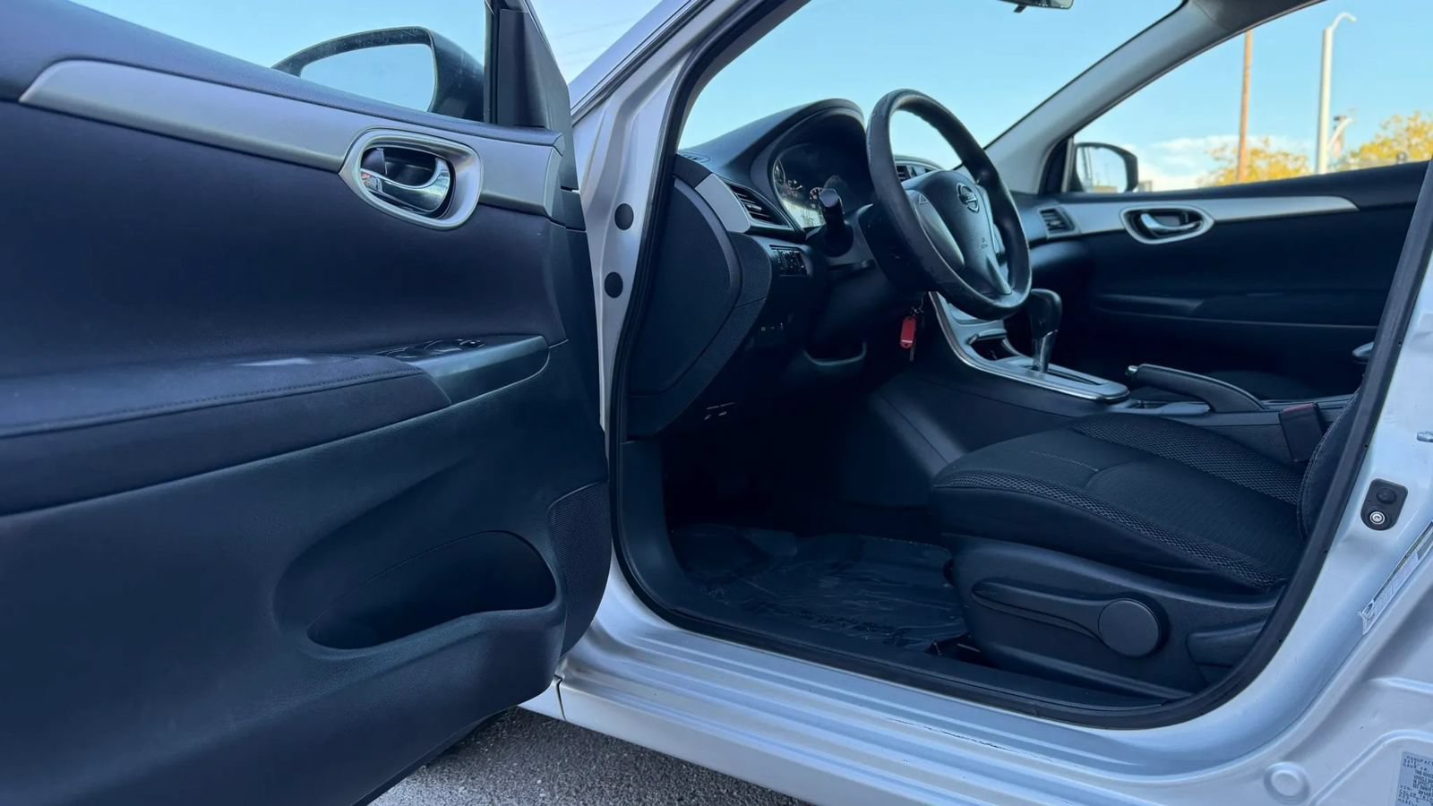 Used 2013 Nissan Sentra S FWD image 9