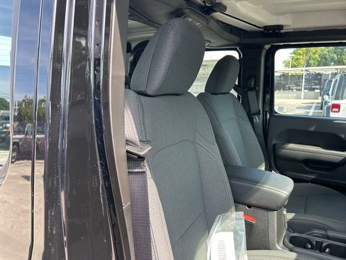 New 2026 Jeep Gladiator Sport image 22