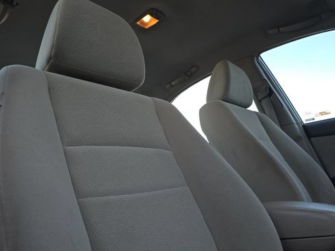 Used 2005 Kia Spectra EX FWD image 17