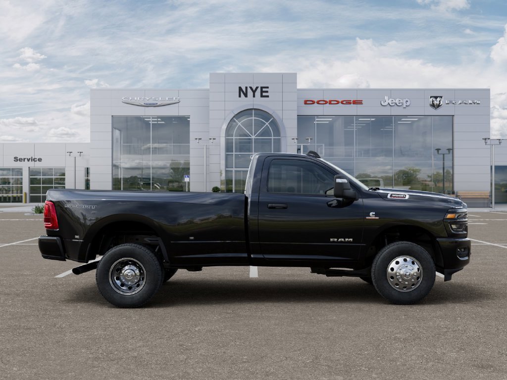 New 2027 RAM 3500 Big Horn AWD/4WD image 22