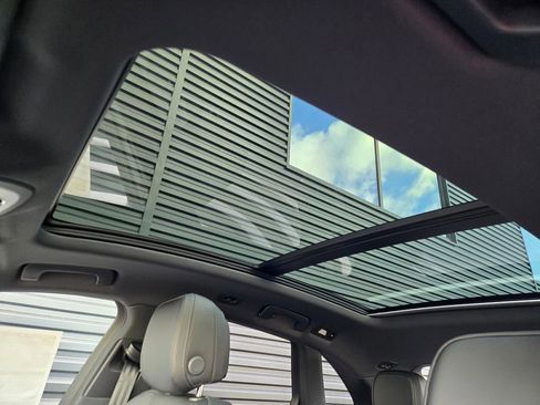 New 2026 Porsche Macan S image 21