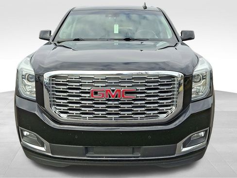 Used 2019 GMC Yukon Denali w/ Denali Ultimate Package image 2