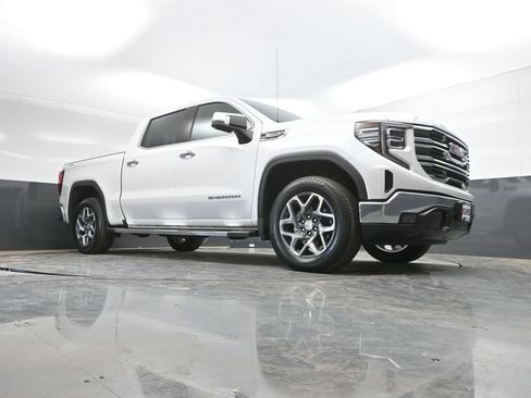 Used 2024 GMC Sierra 1500 SLT w/ SLT Premium Package AWD/4WD image 33