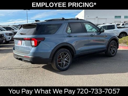 New 2026 Ford Explorer ST-Line w/ ST-Line Street Pack AWD/4WD image 5