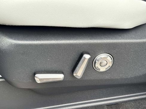 New 2026 Lincoln Navigator Black Label AWD/4WD image 24