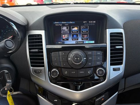 Used 2015 Chevrolet Cruze LT w/ RS Package image 28