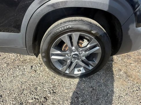 Used 2021 Kia Seltos S FWD image 9