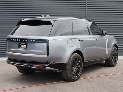 Used 2025 Land Rover Range Rover Autobiography AWD/4WD image 10