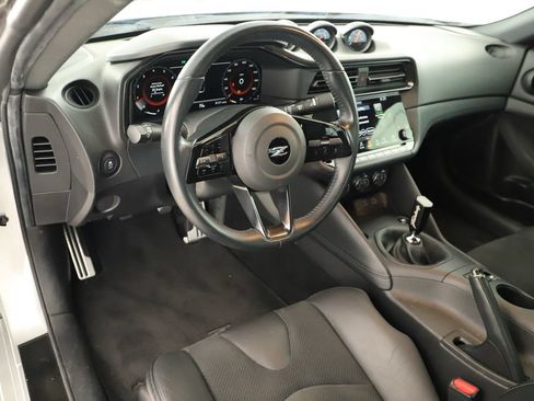 Used 2024 Nissan Z Performance w/ Floor Mat Package RWD image 15