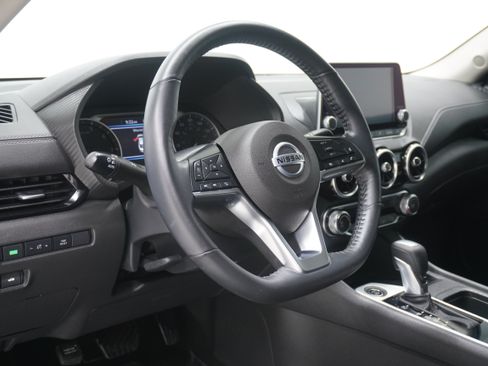 Used 2022 Nissan Sentra SV w/ Trunk Package FWD image 10