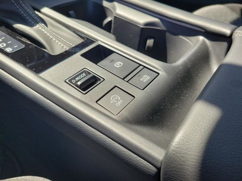 New 2026 Nissan Sentra SV w/ SV Convenience Package FWD image 31