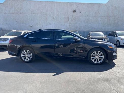 Used 2019 Chevrolet Malibu LT image 2