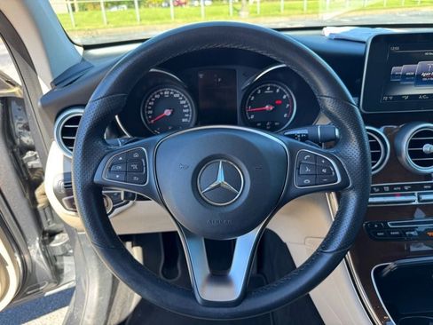 Used 2017 Mercedes-Benz GLC 300 image 19
