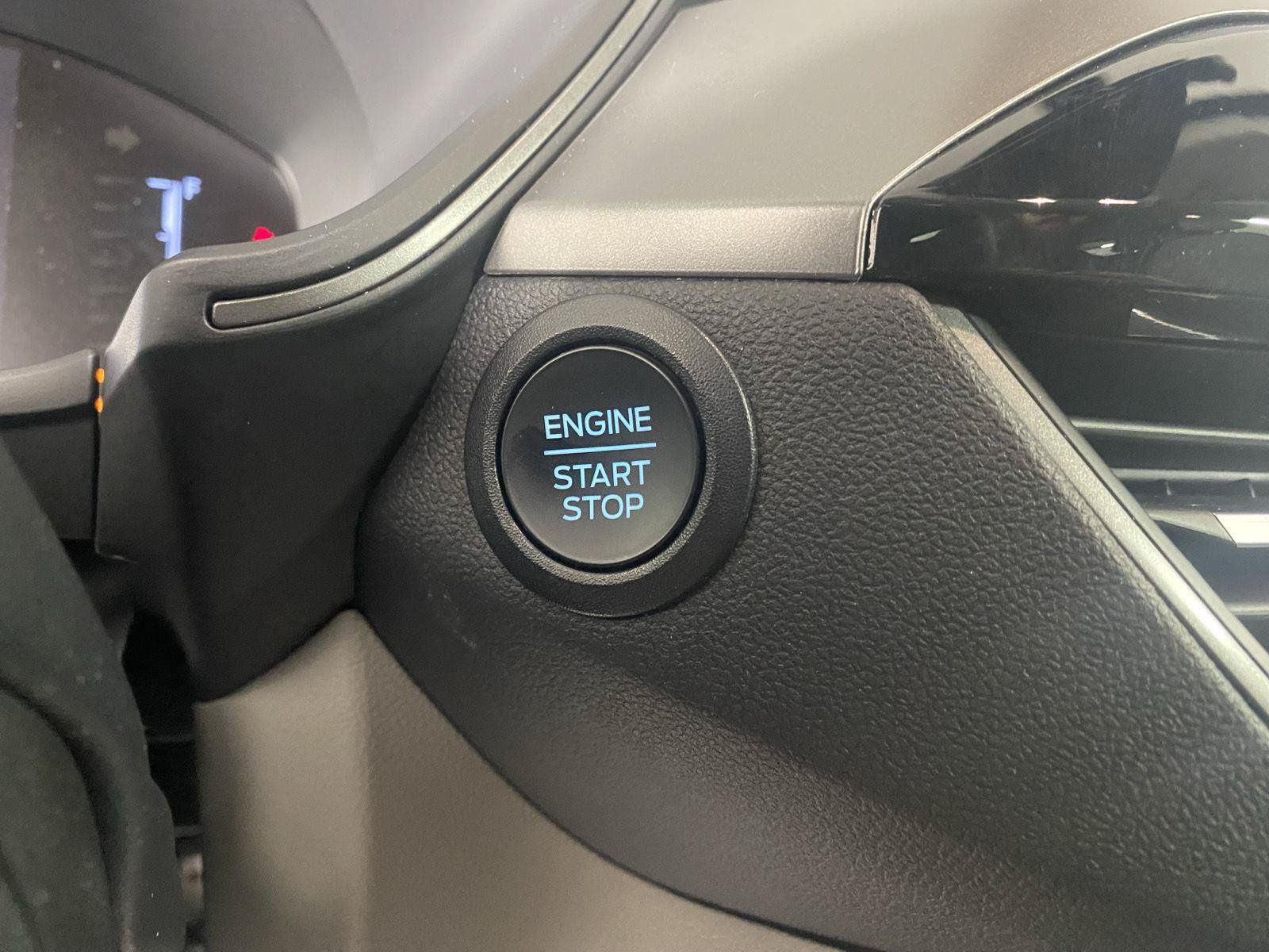 Used 2023 Ford Escape Active AWD/4WD image 19