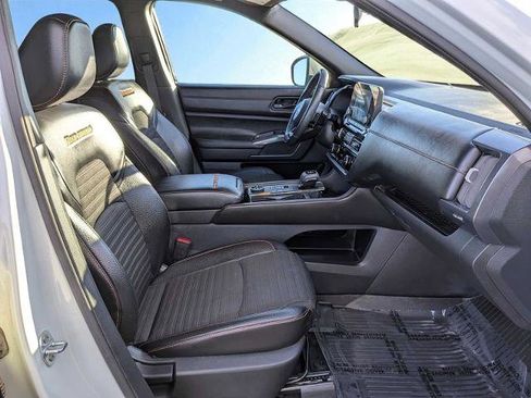 Used 2024 Nissan Pathfinder Rock Creek image 25