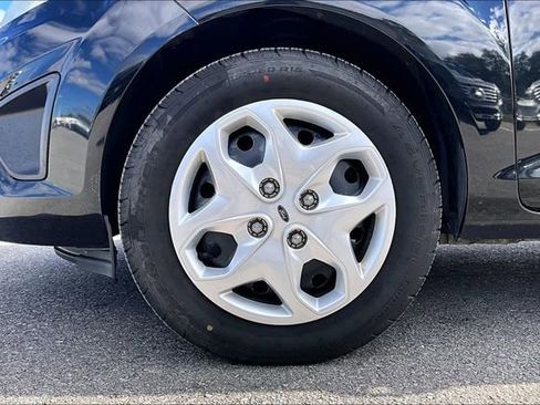 Used 2012 Ford Fiesta SE image 34