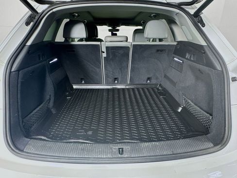 Used 2018 Audi Q5 2.0T Premium Plus w/ Premium Plus Package image 32