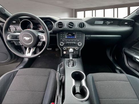 Used 2015 Ford Mustang V6 image 7