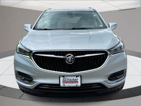 Used 2021 Buick Enclave Premium w/ Sun and Sites Package FWD image 9